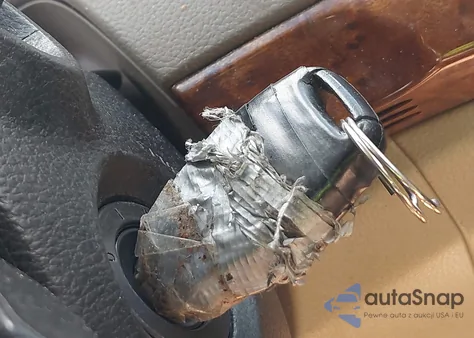 2010 Honda Accord 2.4 Ex из США, поврежденный, VIN 1HGCP2F75AA163703